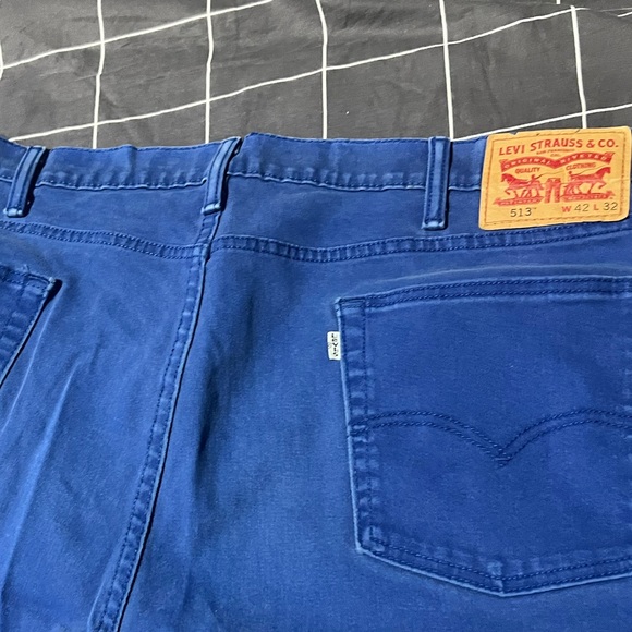 True Blue Levi’s Jeans - Picture 6 of 7